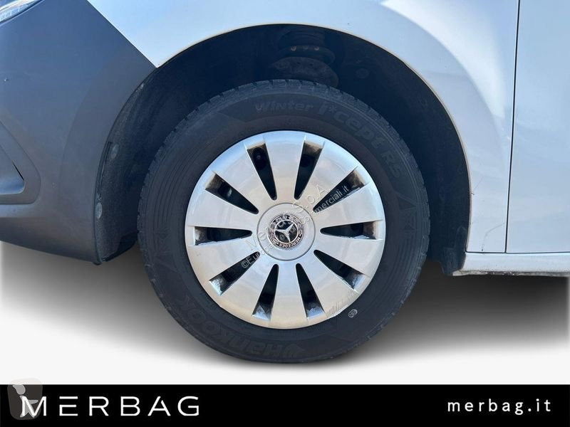 Veicolo commerciale Mercedes 112 cdi furgone Long