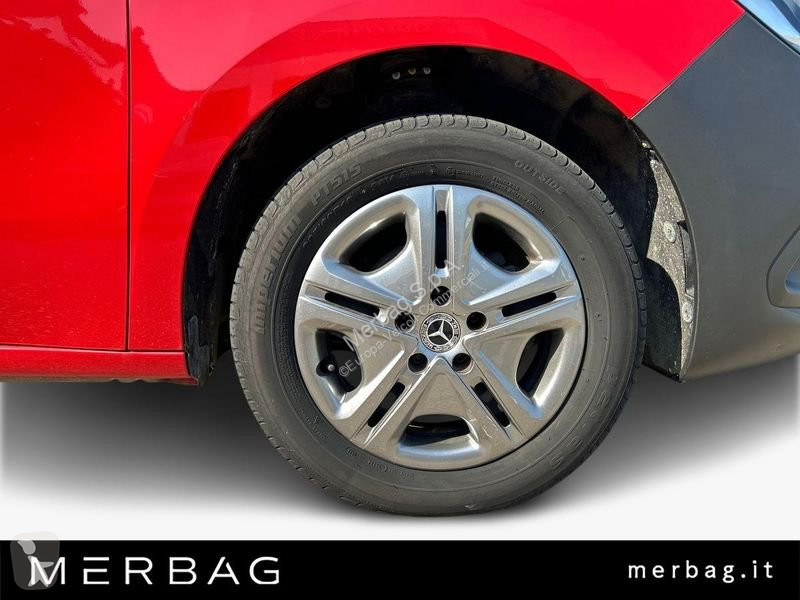 Veicolo commerciale Mercedes 112 cdi furgone Long
