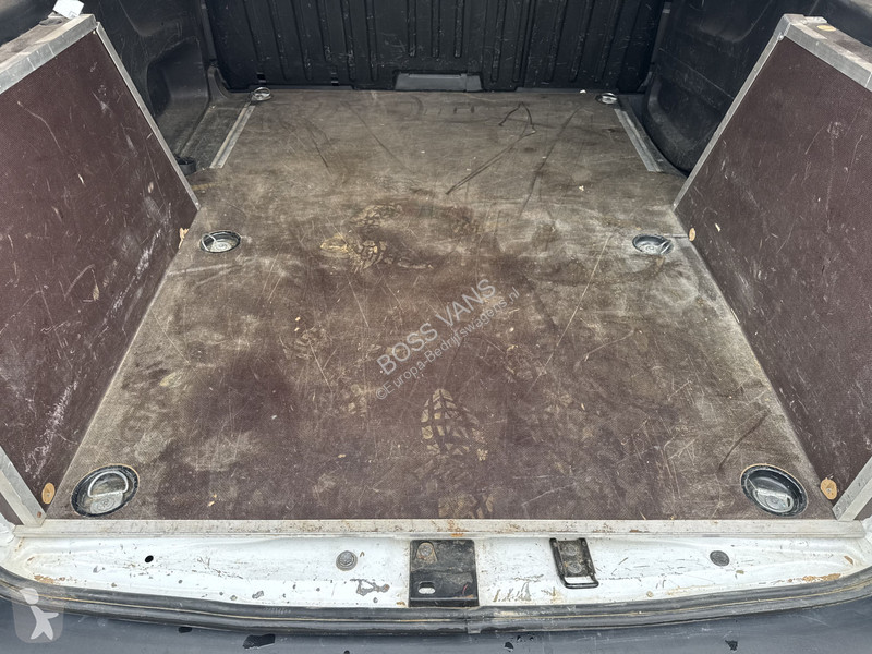 عربة نفعية Toyota 1.2T 110 PK **Benzine** L1...