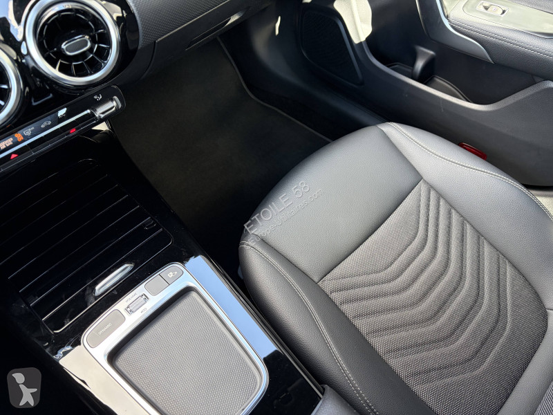 عربة نفعية Mercedes CLA Shooting Brake 180 d...