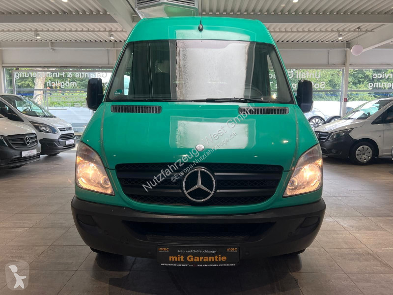 عربة نفعية Mercedes 313/316...