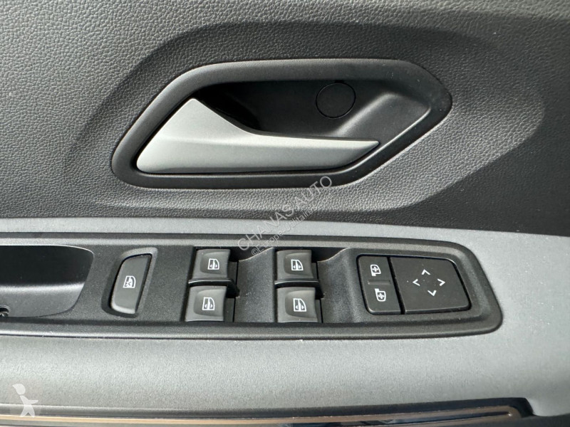Véhicule utilitaire Dacia 1.0 TCe 110 Extreme...