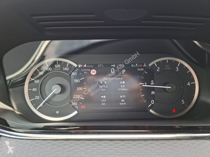 Samochód dostawczy Land Rover R-Dynamic S 200...