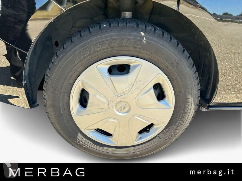 Furgoneta Ford 300 2.0 tdci 130cv Titanium L1H1...