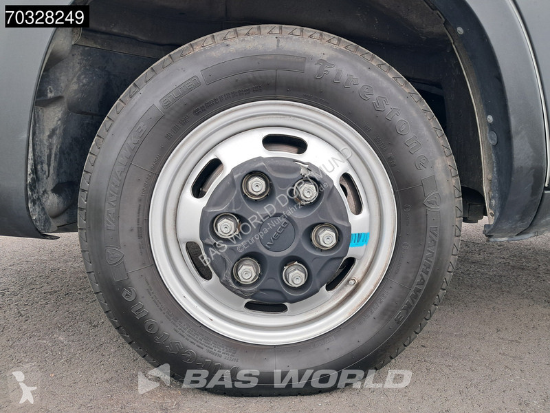 Véhicule utilitaire Iveco 35C16 3.0L...