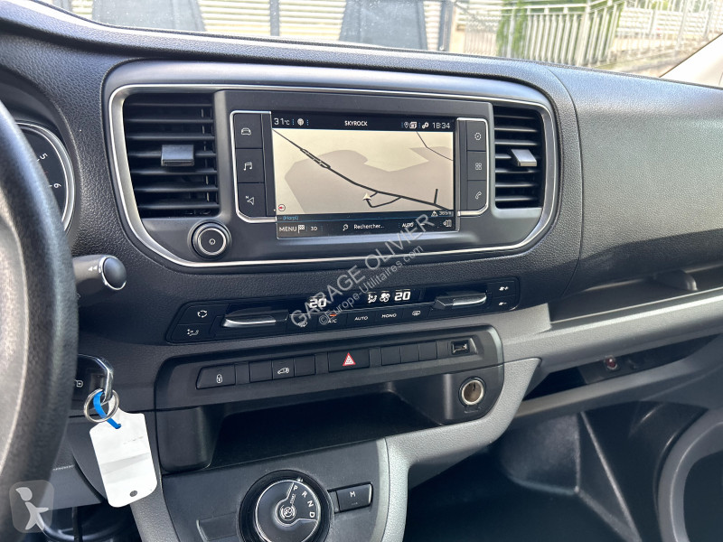عربة نفعية Peugeot 2.0 Bluehdi 120 Premium Pack...