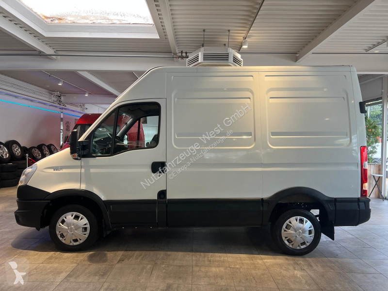 Furgoneta Iveco 29L11 Kastenwagen*Hochdach*AHK*