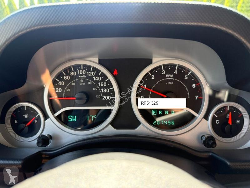 Samochód dostawczy Jeep Unlimited Sahara 3.8 Autom