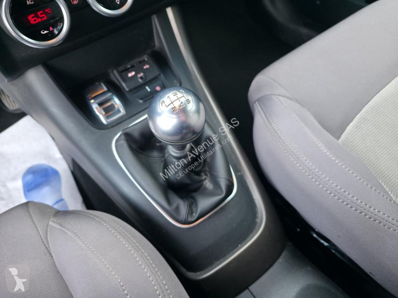 Samochód dostawczy Alfa-Roméo GIULIETTA 1.4...