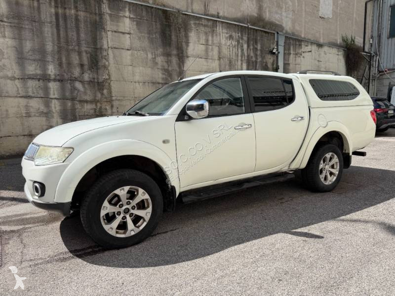 Furgoneta Mitsubishi