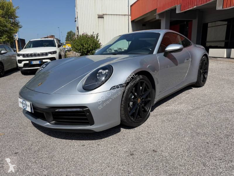 Véhicule utilitaire Porsche