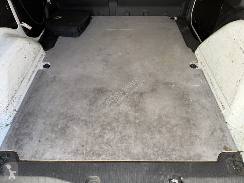 Furgoneta Mercedes 112 51 kWh L1 284kkm WLTP...