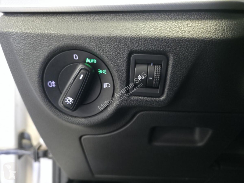 عربة نفعية Skoda KAMIQ 1.0 TSI - 95  Ambition