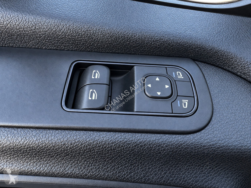 Samochód dostawczy Mercedes 316 HAYON