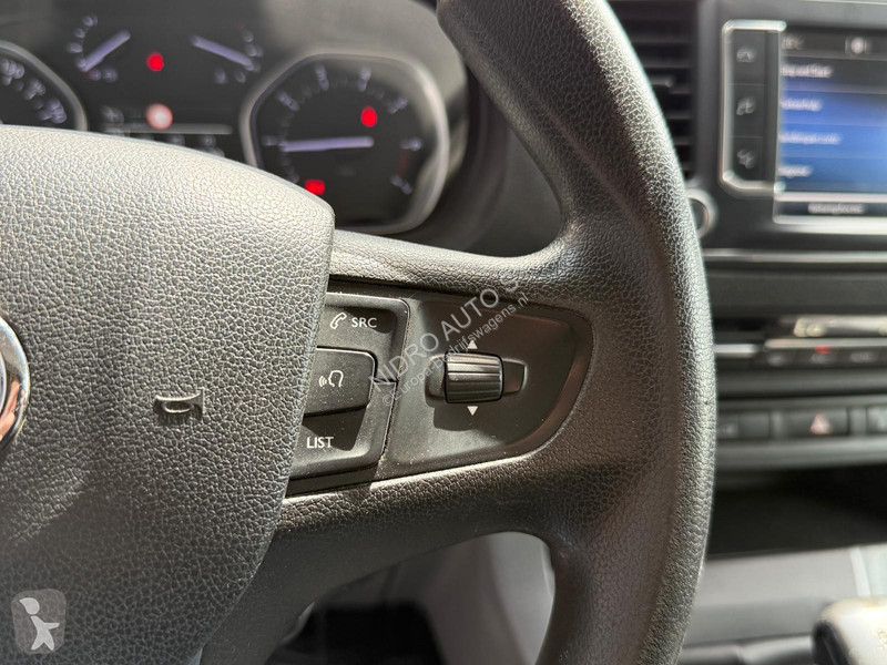 عربة نفعية Toyota 2.0 D Professional 2x...