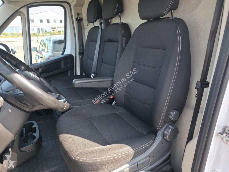 Véhicule utilitaire Fiat DUCATO Tôlé Business...