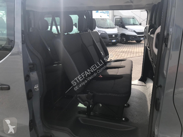 Veicolo commerciale Nissan Primastar bus 2.0...