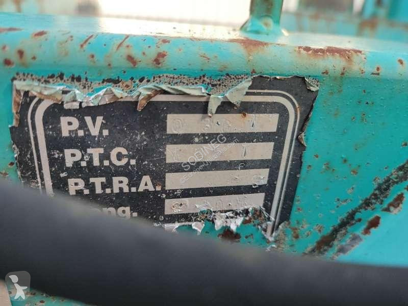Véhicule utilitaire   PORTE TOURET