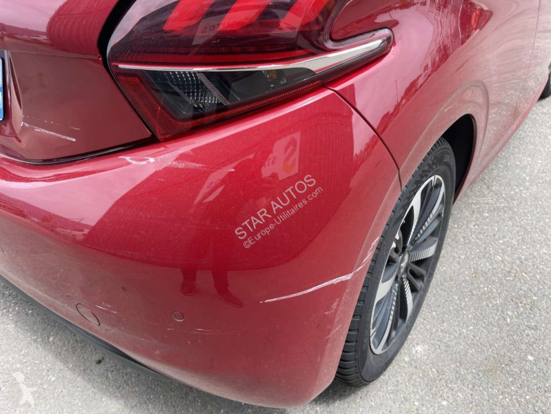 Véhicule utilitaire Peugeot