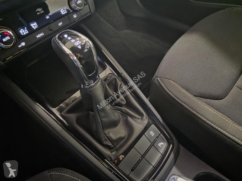Véhicule utilitaire Skoda SCALA 1.0 TSI Evo -...