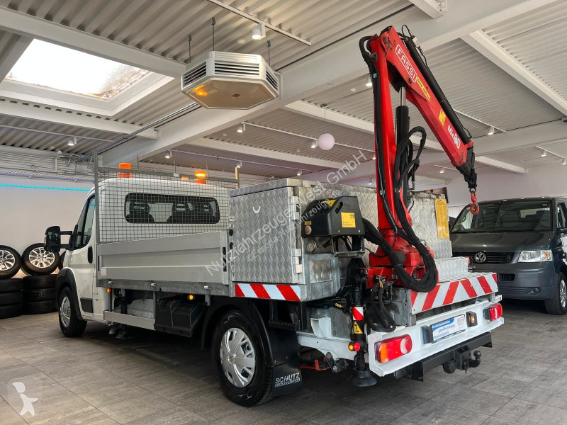 عربة نفعية Peugeot 3,0 HDI Fassi Kran M30A.13...
