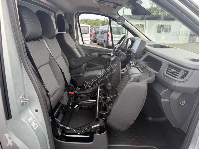 Véhicule utilitaire Renault TRAFIC 3T0 L1H1...