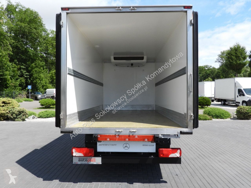 Коммерческий автомобиль Mercedes 25OXER