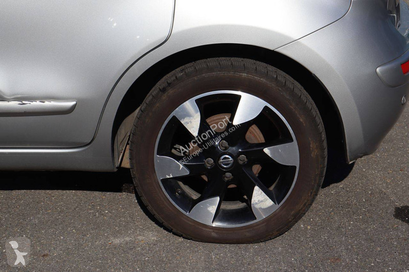 Veicolo commerciale Nissan