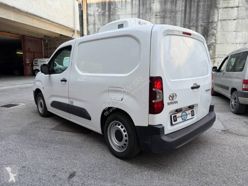 Furgoneta Toyota