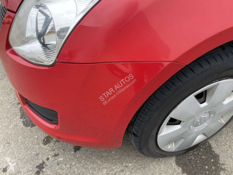 Samochód dostawczy Suzuki