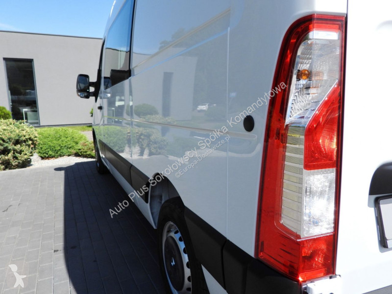 Samochód dostawczy Renault  MASTER