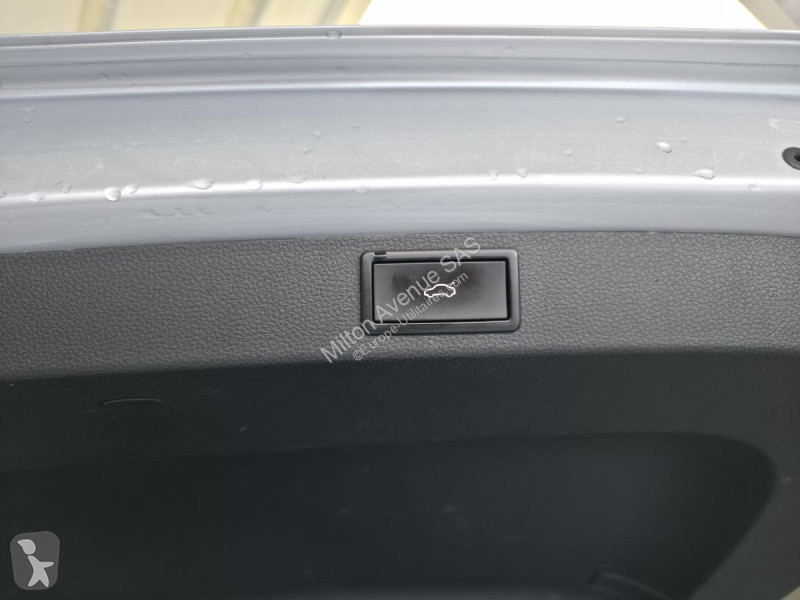 Samochód dostawczy Skoda KAROQ 2.0 TDI SCR -...