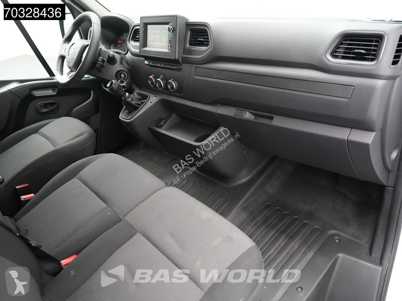 Лекотоварен автомобил Renault Glasresteel L2H2...