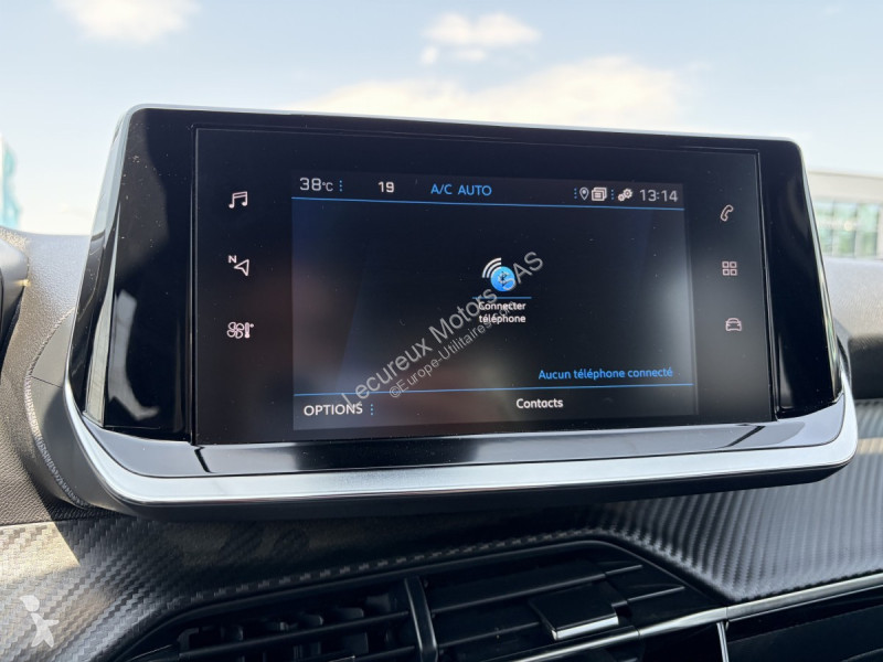 عربة نفعية Peugeot (2) PureTech 130 S&S EAT8...