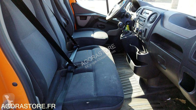 عربة نفعية Renault MASTER