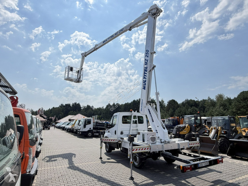 Furgoneta Iveco 35S14
