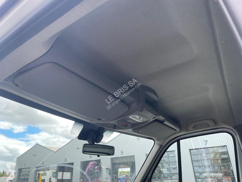 عربة نفعية Renault  MASTER DCi 145