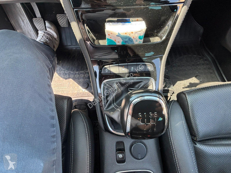 Samochód dostawczy Opel K Sports Tourer...