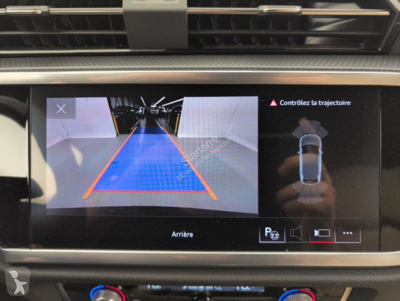 Véhicule utilitaire Audi Q3