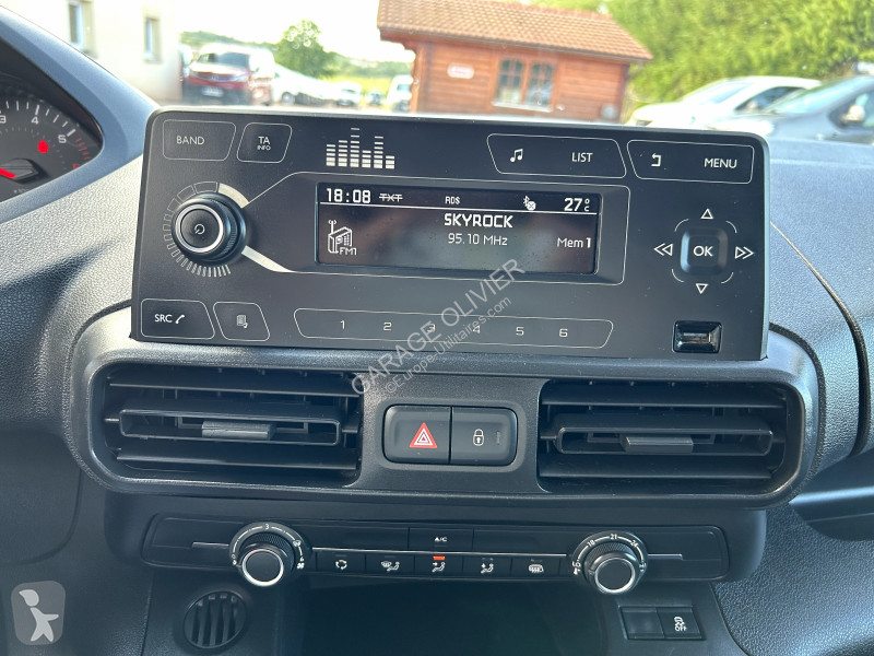 Furgoneta Peugeot Standard 1000KG Bluehdi 100...