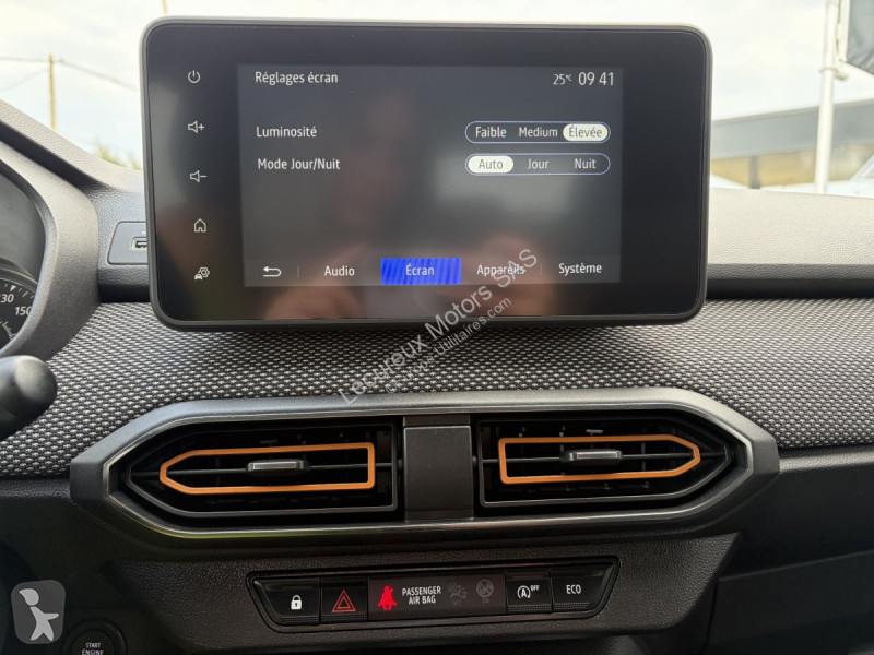 عربة نفعية Dacia (3) Stepway Confort TCe 90