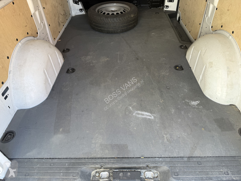 Furgoneta Mercedes 112 66kWh L2 Elektrisch...