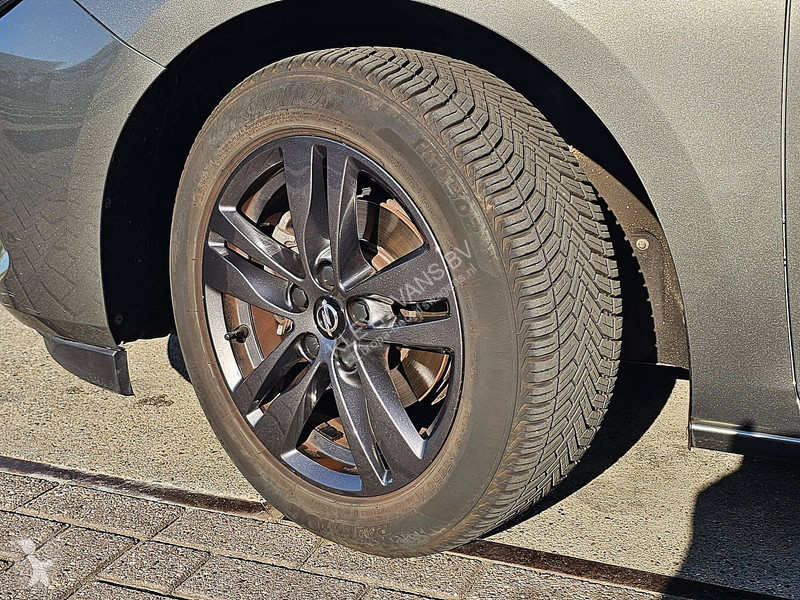 Furgoneta Opel 1.2 Sports Tourer Execut