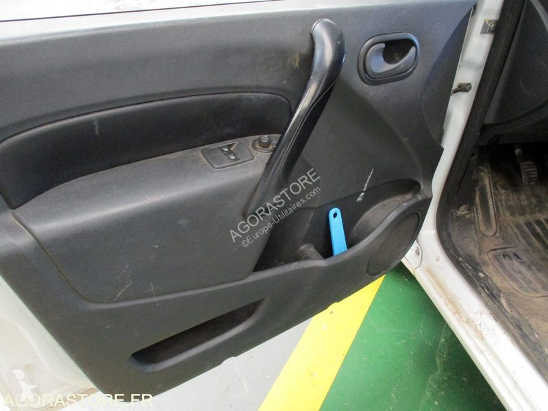 عربة نفعية Renault KANGOO