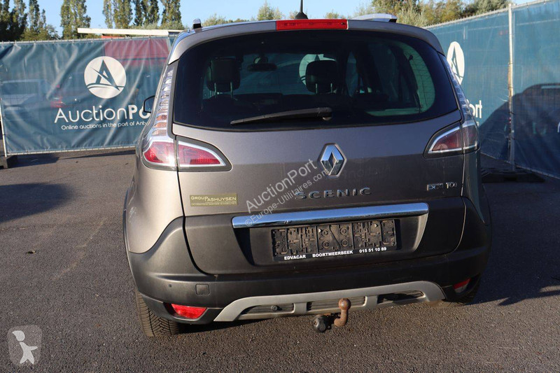 عربة نفعية Renault  Scénic