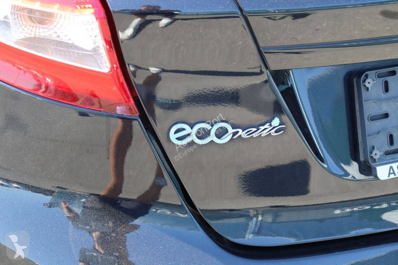 عربة نفعية Ford