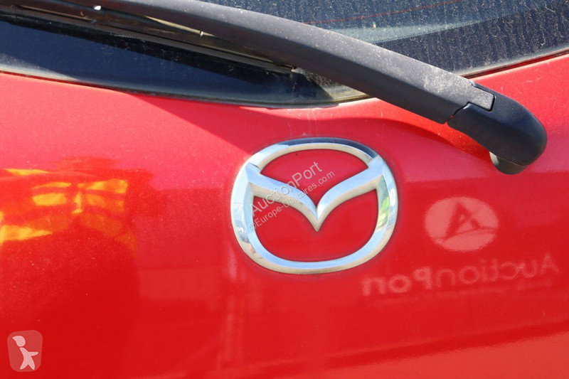 Samochód dostawczy Mazda  2