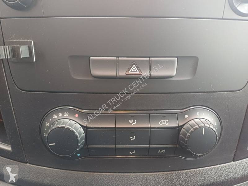 عربة نفعية Mercedes