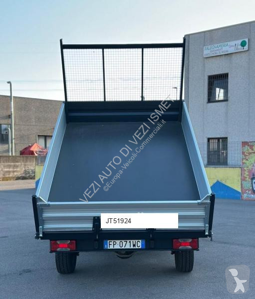 عربة نفعية Iveco
