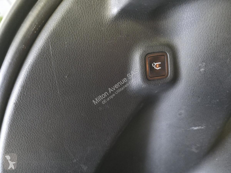 Véhicule utilitaire Jeep 1.3 GSE T4 130 4x2...